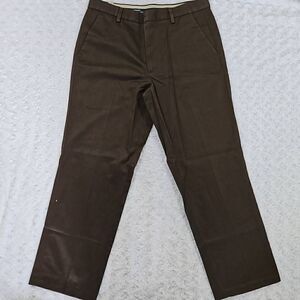 Dockers Flat Front Classic Fit 34 x 30 Brown Dress Pants